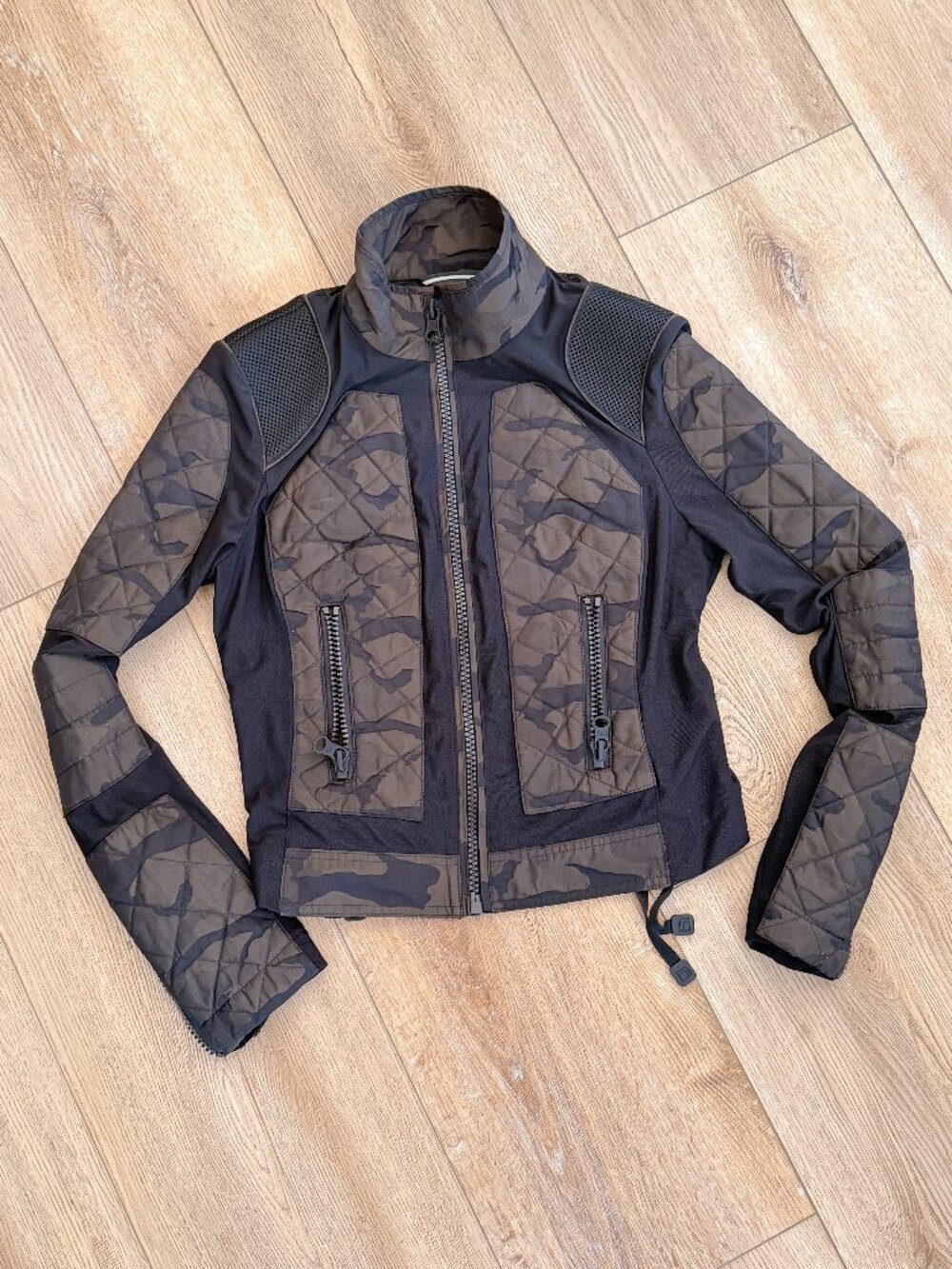 BLANC NOIR Women's Black Camo Jacket S